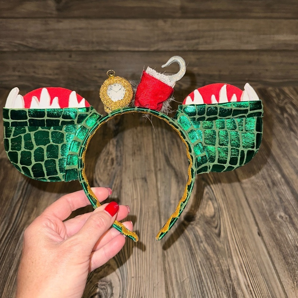 Disney Captain Hook Peter Pan Mickey Mouse Ears Handmade Soft Clock Crocodile